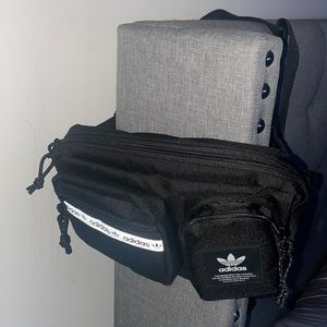 Black Addias Fanny pack new condition.
